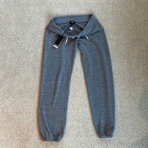New with tags Monrow sweats. Size XS.  heather grey.
